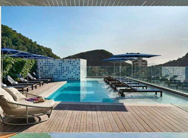 Rooftop bar SKY LEME Rooftop & Lounge in Rio de Janeiro