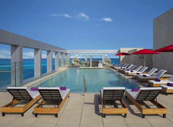Rooftop bar Breathless Cancun Soul Resort & Spa in Cancun