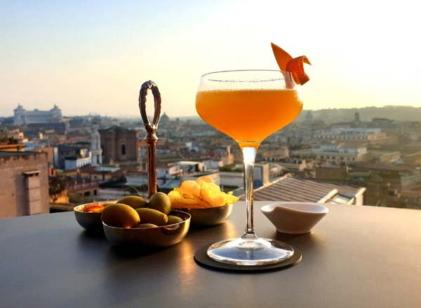 Bar en la azotea Cielo Terrace en Roma