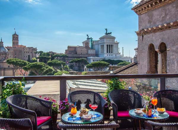 Rooftop bar Hotel Forum Rooftop in Rome