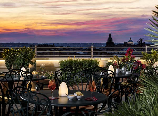 Rooftop bar Marcella Royal Hotel in Rome