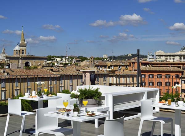 Rooftop bar Rooftop at Lifestyle Suites in Rome