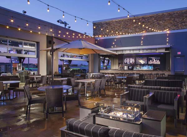 Rooftop bar Topgolf San Antonio in San Antonio