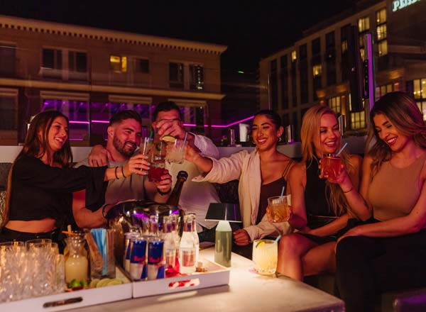 Rooftop bar Lumi Rooftop in San Diego