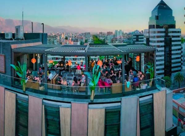 Rooftop bar Bar Vistandes in Santiago