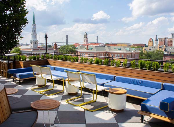 Rooftop bar Peregrin in Savannah