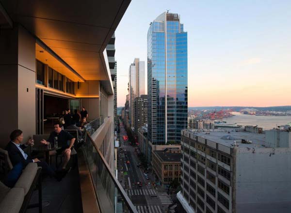 Rooftop bar Fog Room in Seattle