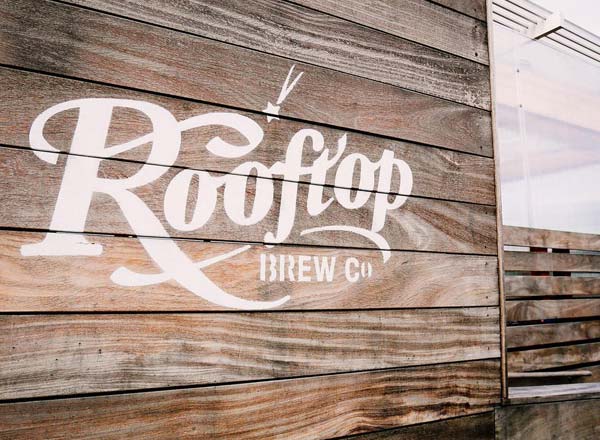 Rooftop bar Rooftop Brewing Company in Seattle