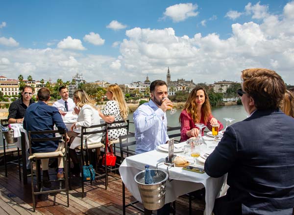 Rooftop bar Maríatrifulca in Seville