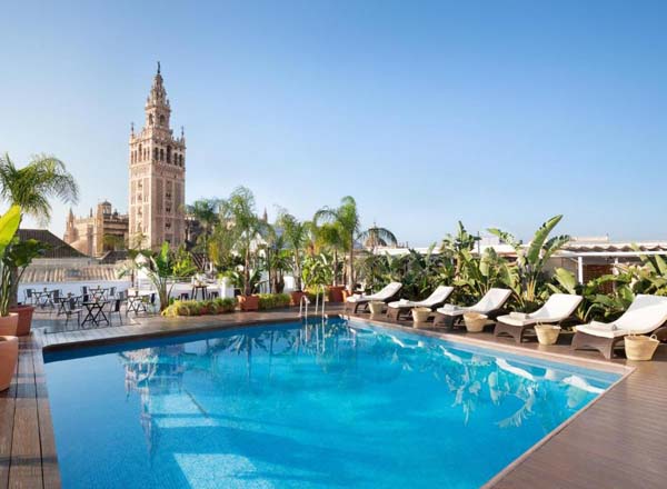 Rooftop bar Pura Vida Terraza in Seville