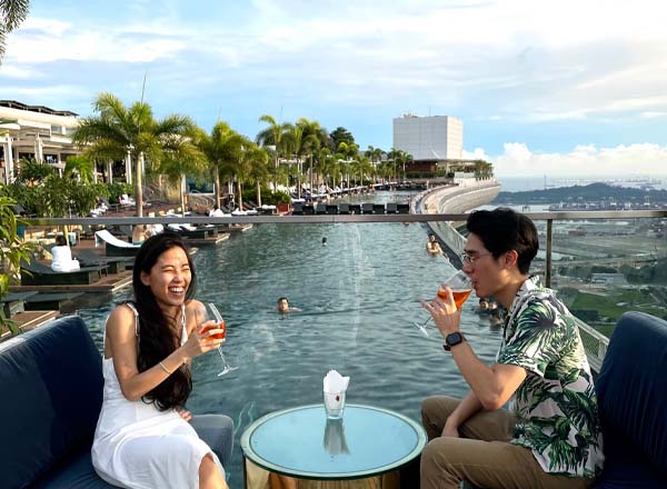 MBS® Skypark: Infinity Pool, Bars & Restaurants - Visit Singapore