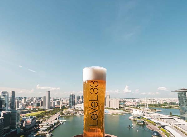 Rooftop bar LeVeL33 in Singapore