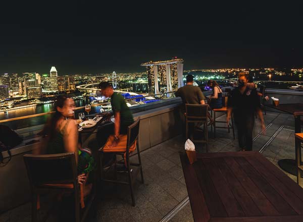 Rooftop bar LeVeL33 in Singapore