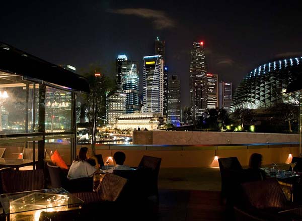 Rooftop bar Orgo Bar & Restaurant in Singapore