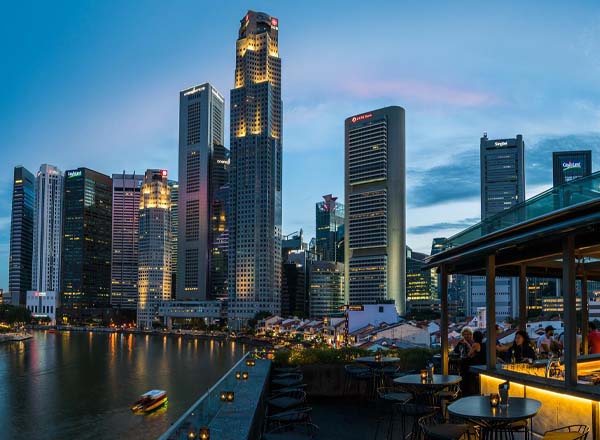 Rooftop bar Southbridge in Singapore