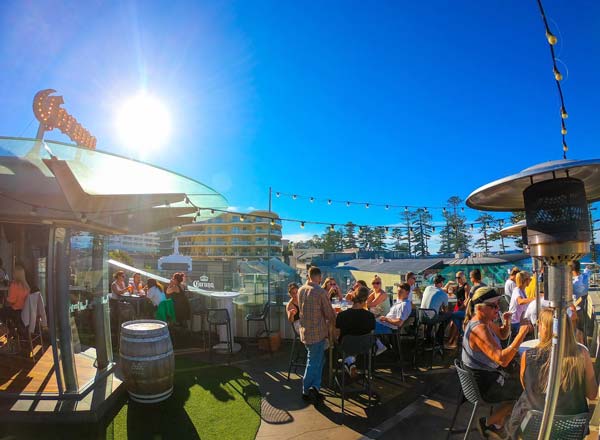 Rooftop bar New Brighton Hotel in Sydney