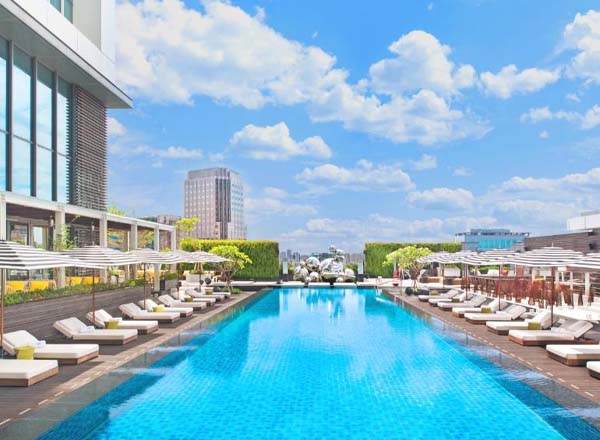 Rooftop bar WET Bar at W Taipei in Taipei