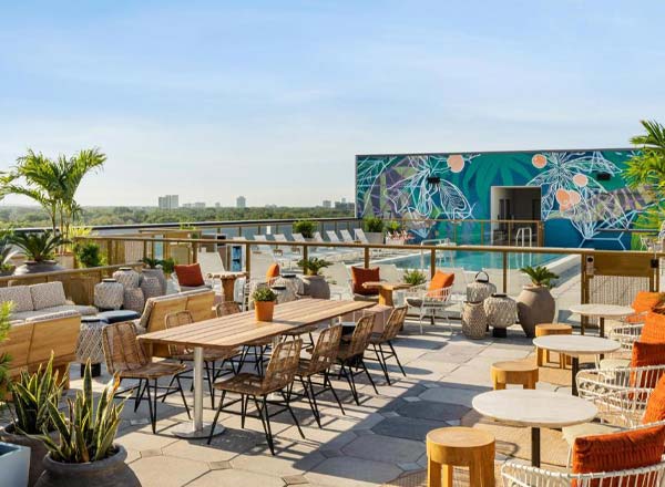 Rooftop bar Tampa Sal Y Mar in Tampa Bay