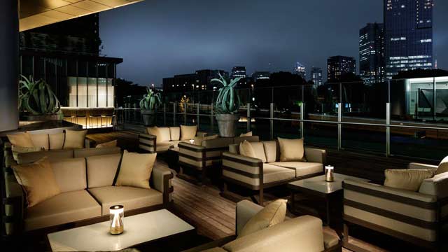 Rooftop bar NoMad Grill Lounge in Tokyo