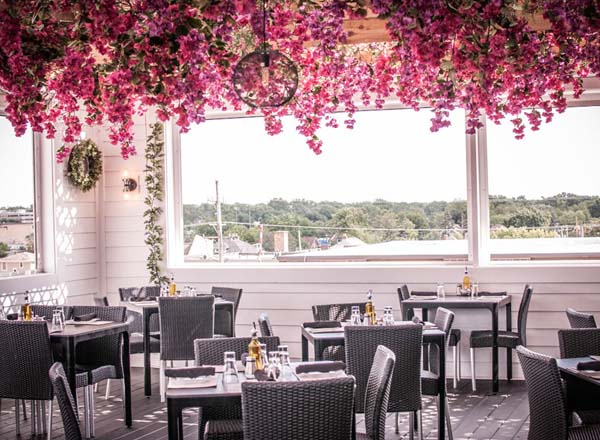 Rooftop bar Il Sogno in Wheaton, IL