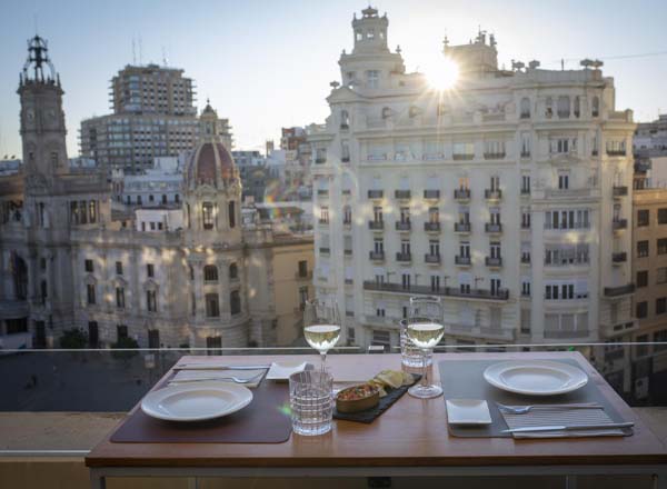 Rooftop bar Ateneo Sky Bar Restaurant in Valencia