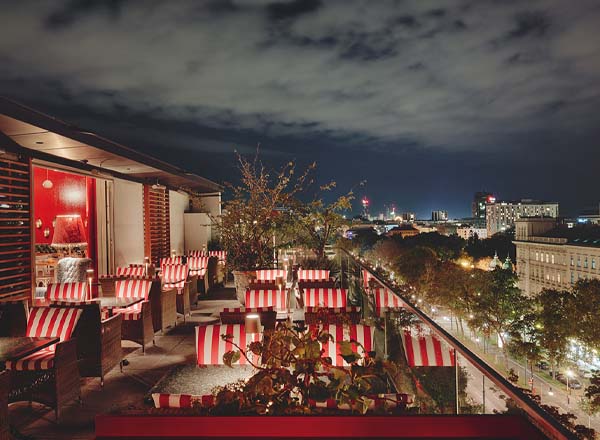 Rooftop bar Limón in Vienna