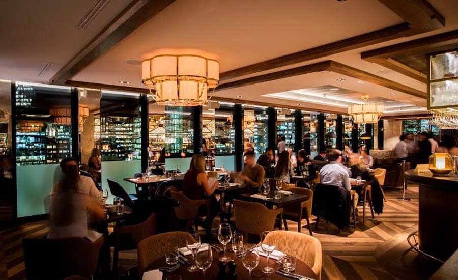 Romantic rooftop restaurant - Aviary