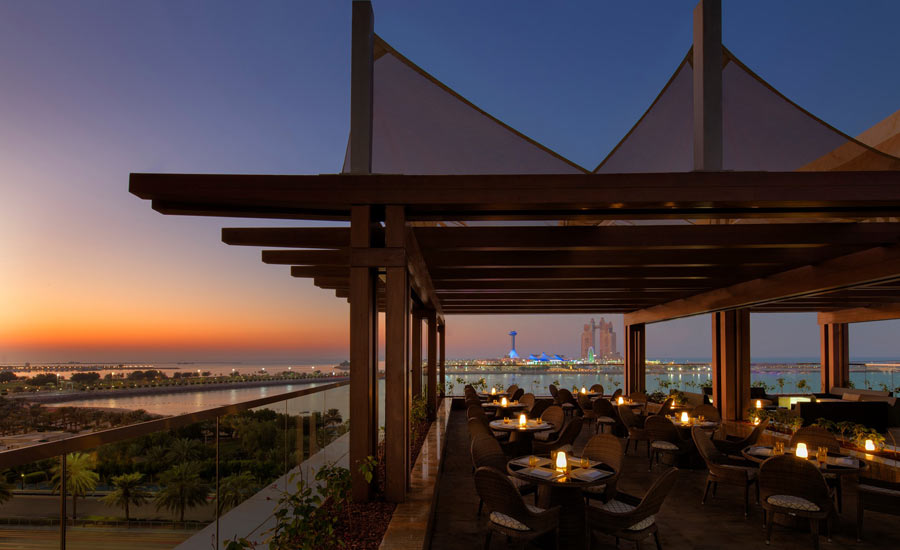 Romantic rooftop restaurant - Azura Panoramic Lounge