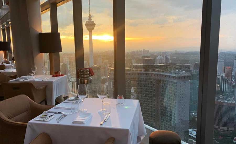 Romantic rooftop restaurant - Marini’s on 57