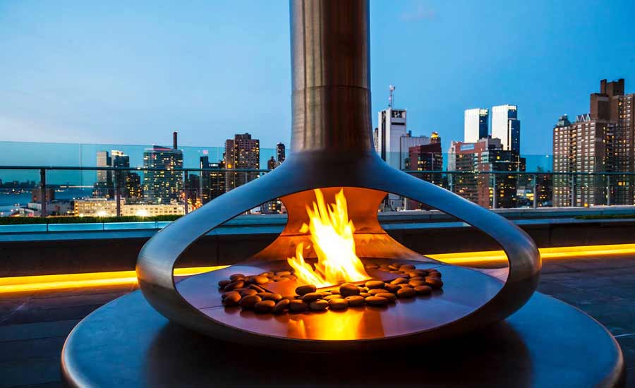 Romantic rooftop restaurant - The Press Lounge