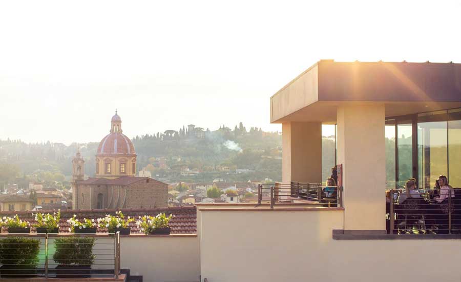 Romantic rooftop restaurant - SE•STO on Arno
