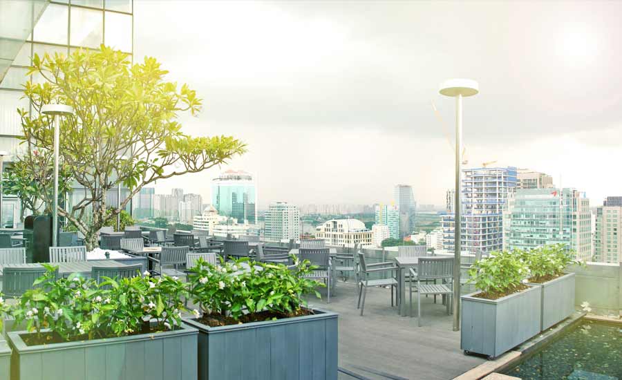 Romantic rooftop restaurant - Shri Restaurant & Lounge