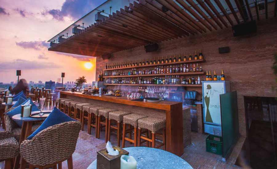 Romantic rooftop restaurant - Social Club at Hotel des Arts Saigon