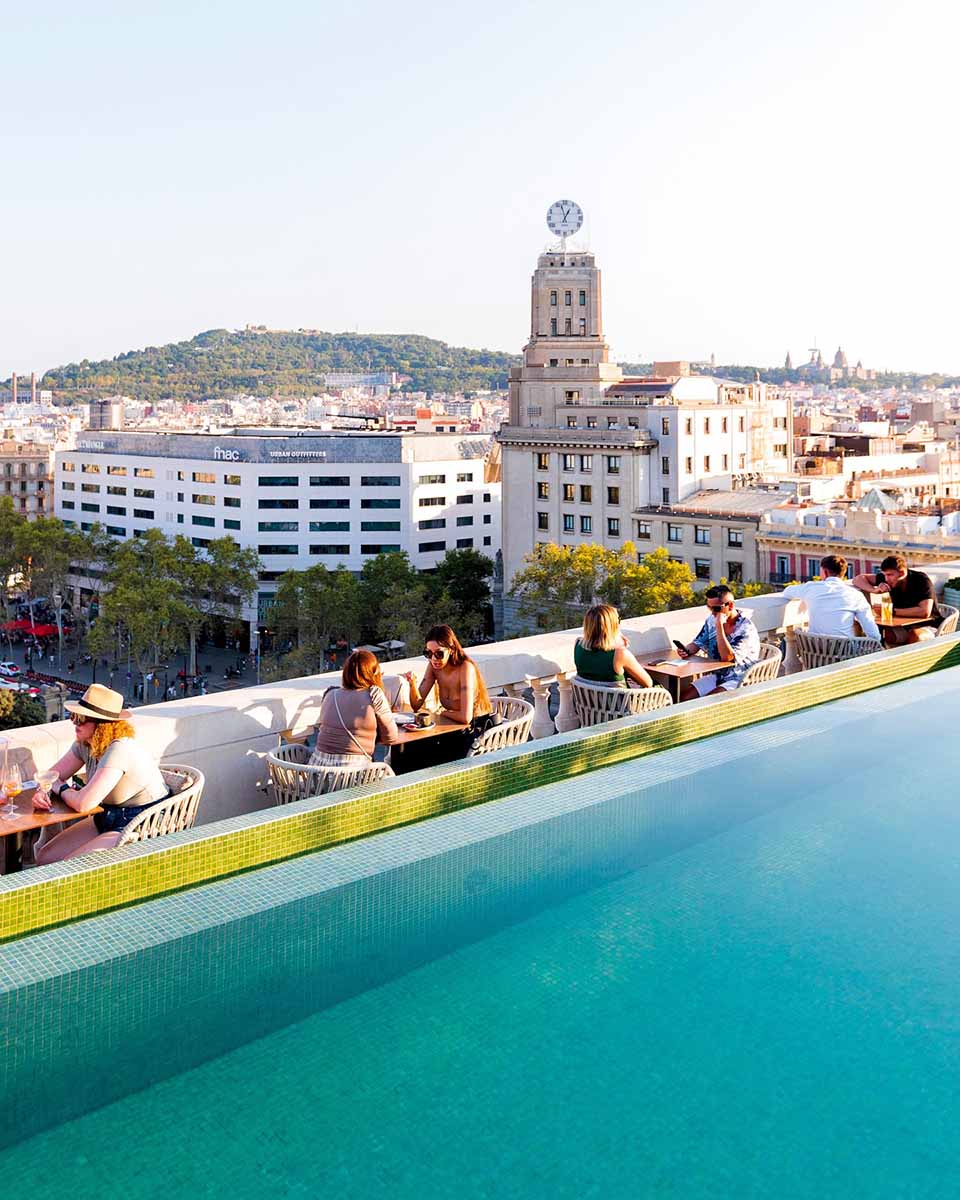 The avant poble nou Barcelona デスペラード 22@Barcelona | Architectuul