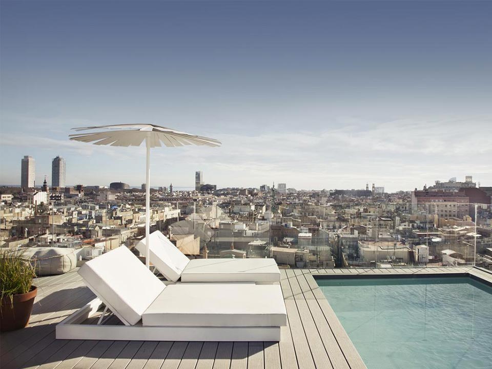 La Dolce Vitae At Majestic Hotel Rooftop Bar In Barcelona The