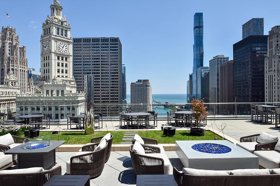 9 best rooftop restaurants in Chicago [2024 UPDATE]