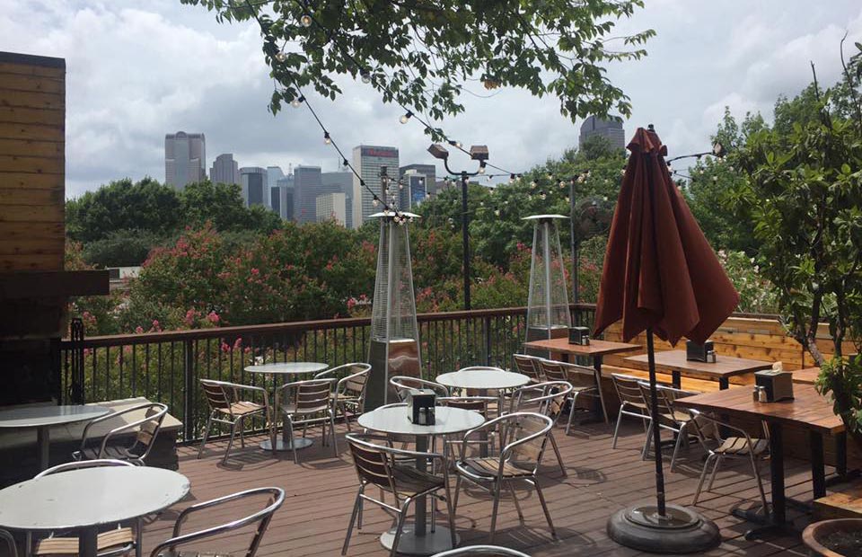 6 Best Rooftop Restaurants Dallas [2024 UPDATE]