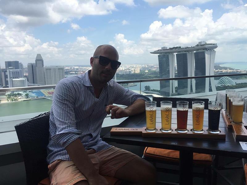 Dress code on rooftop bars in Singapore [complete info]