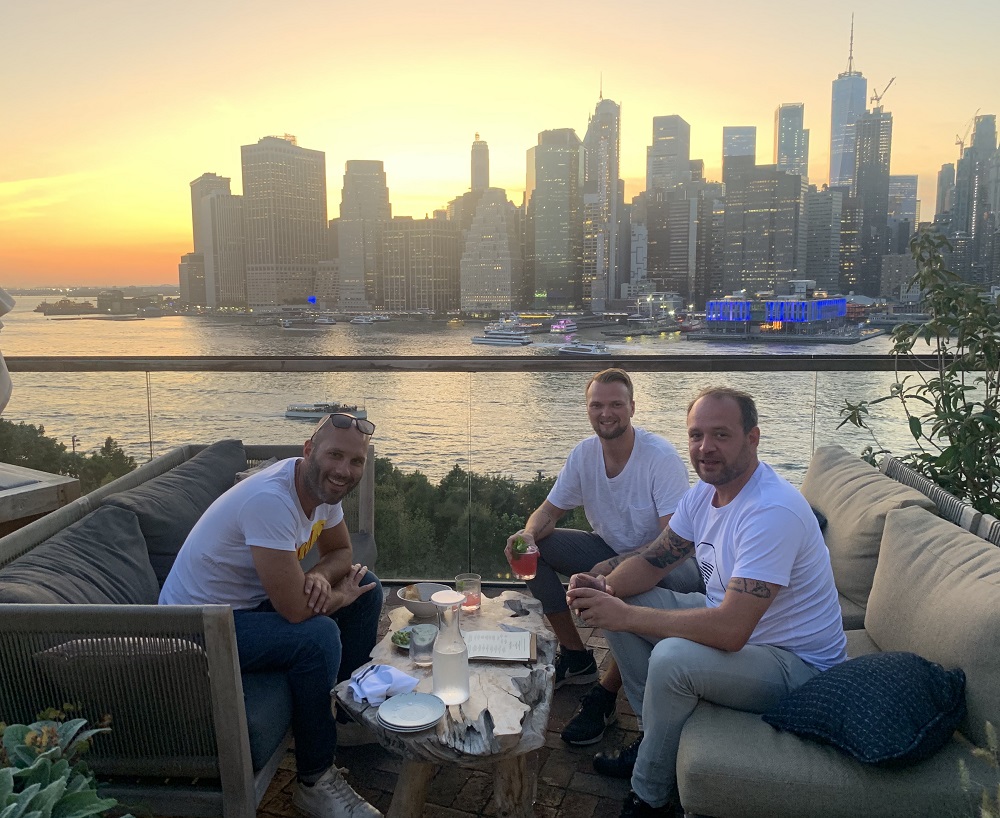 hotel brooklyn bridge rooftop bar