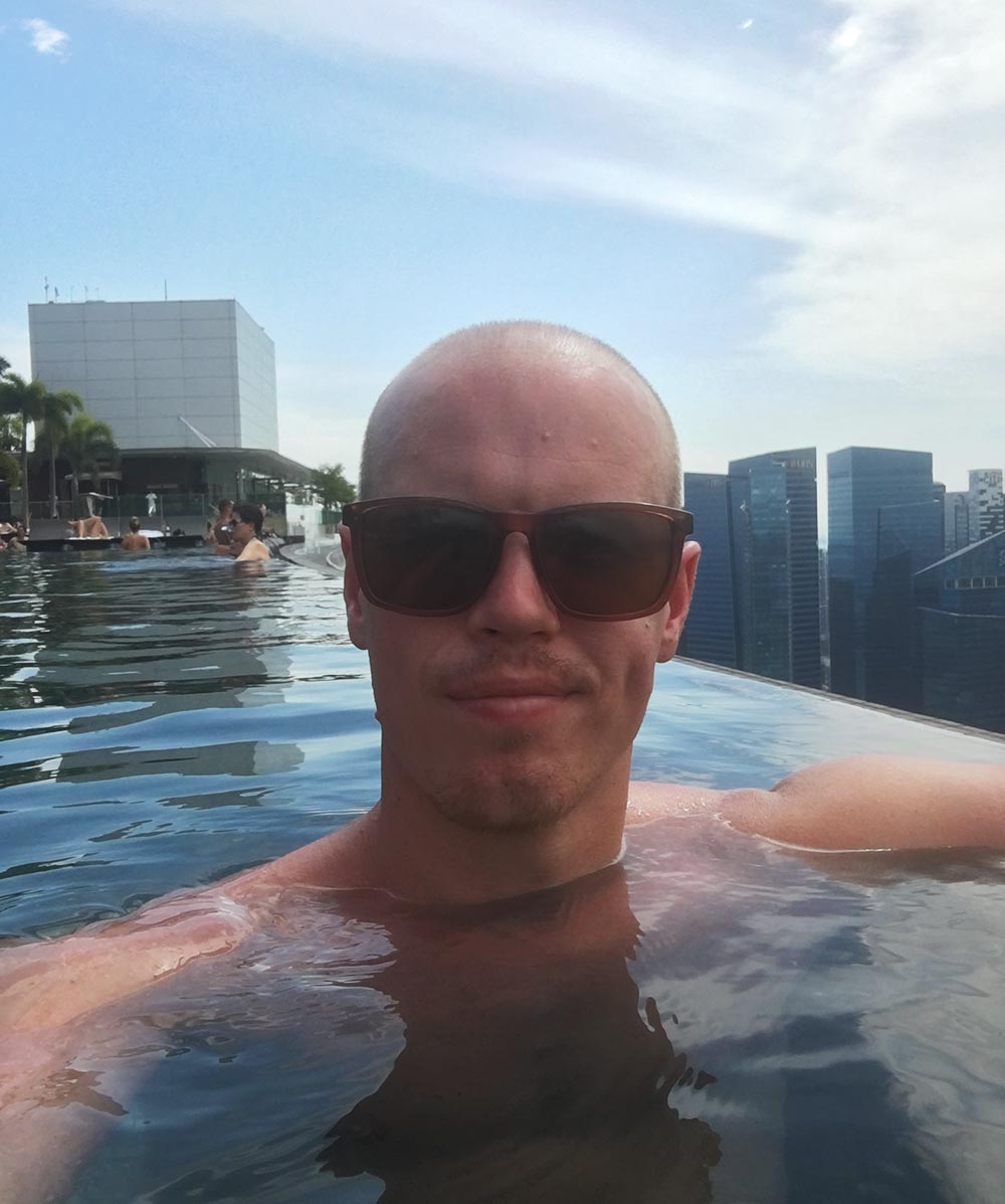 Marina Bay Sands rooftop pool