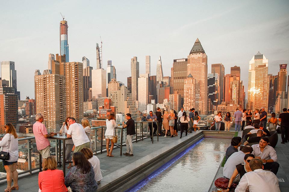 7 Great Hotels With Rooftop In Nyc New York The Rooftop Guide