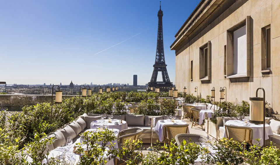 8 Best Rooftop Restaurants in Paris guide]