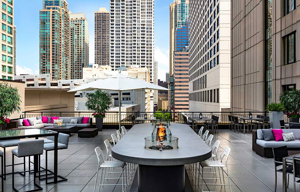 Rooftop Brunch Chicago 7 best ones [2024 UPDATE]