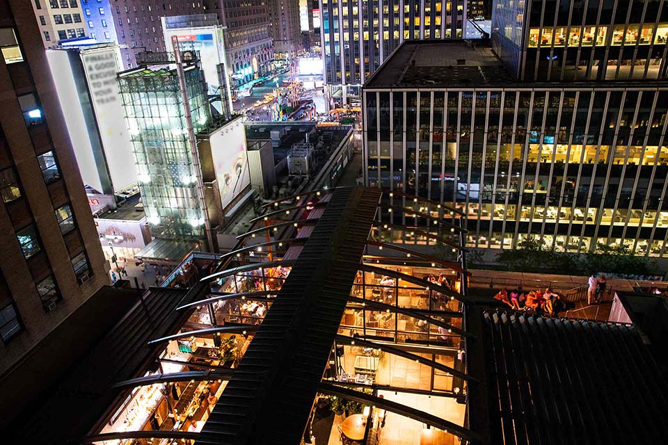 21 Best Rooftop Restaurants in NYC [2025 UPDATE]