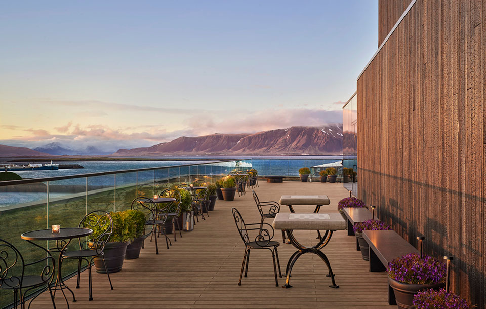 The Reykjavik EDITION - hotel with rooftop bar