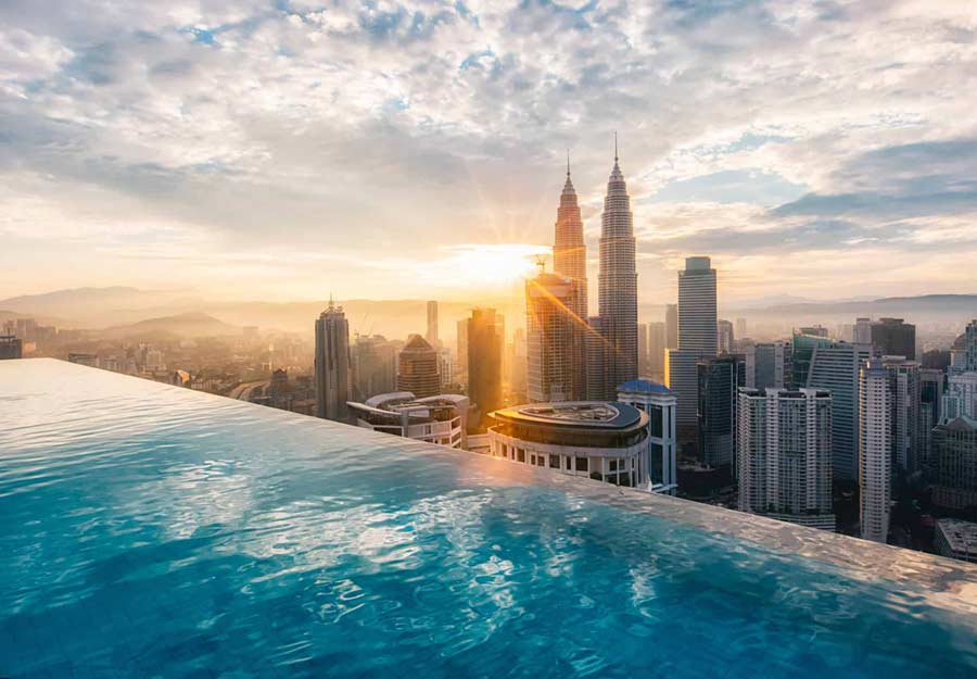 Rooftop pool in Kuala Lumpur, Face Suites