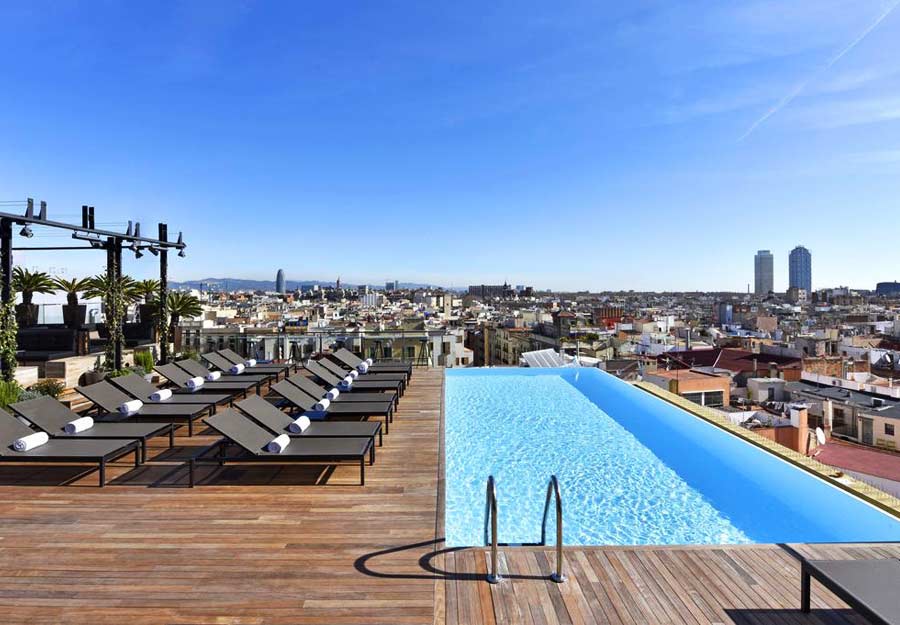 Rooftop pool in Barcelona, Grand Hotel Central