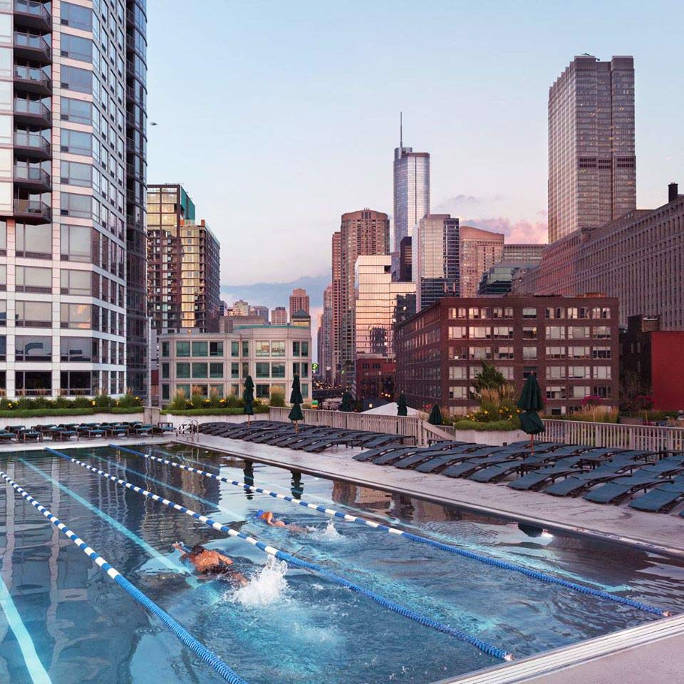 10 Best Rooftop Pools Chicago [2024 UPDATE]