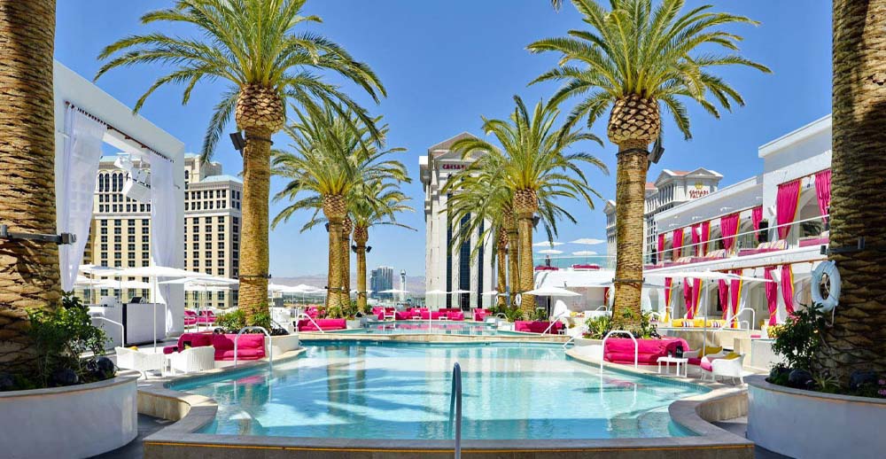 Best Las Vegas Hotel Pools 2023: Luxury & Entertainment!