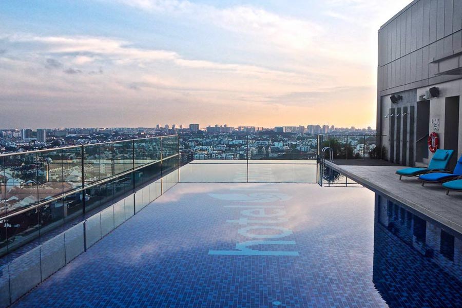 Rooftop pool Singapore - Hotel Indigo Singapore Katong